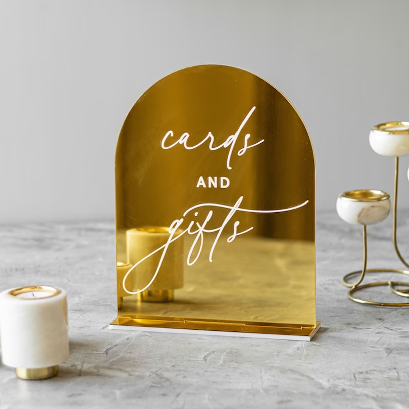 Table Number Gold - Набор из 4 свадебных вывесок, влюбленная
